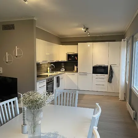 In - With One Bedrooms And Parking In The City Of 스타방에르