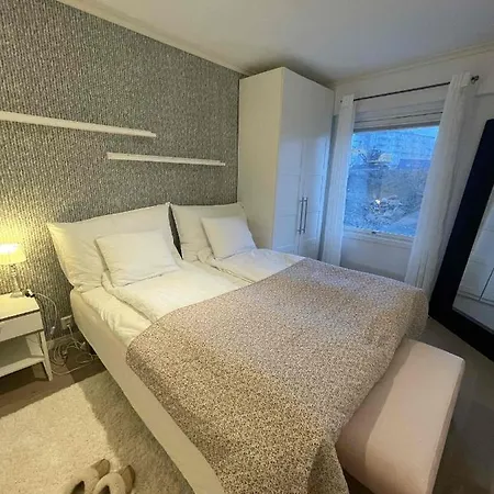 In - With One Bedrooms And Parking In The City Of 스타방에르
