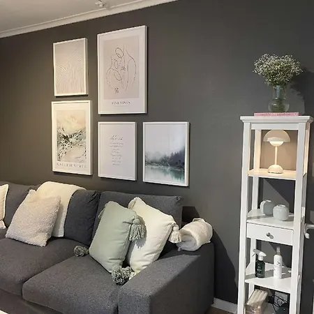In - With One Bedrooms And Parking In The City Of 스타방에르